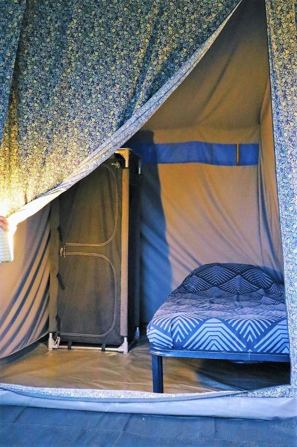 4 Persoons Ingerichte Tent Op Kleine Camping Hotell Anna Paulowna Exteriör bild